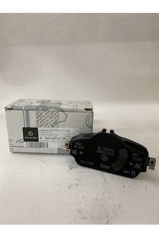 Mercedes Benz Ön Balata A0084203720 Mercedes Benz Ön Balata A0084203720