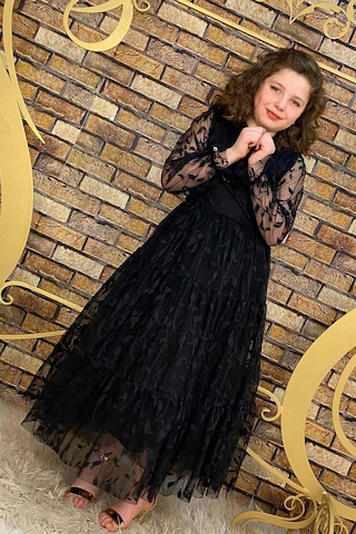Riccotarz Kız Çocuk Kolları Ve Yakası Şeffaf Tüllü Ve Yaprak Detaylı Siyah Elbise Siyah