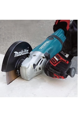 Makita GA7030 2400 W 180 MM Büyük Taşlama
