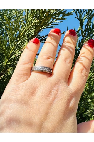 Sıra Zirkon Taşlı Gümüş Alyans Yüzük Sodyum Kaplama 925 Ayar