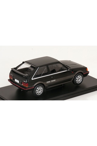 1:24 Ölçek Whitebox 1989 Mazda 323 4wd Turbo Diecast Metal Minyatür Model Araba 15cm