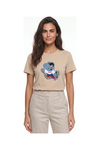 Onloox Kadın Bej Bej Pamuklu Bisiklet Yaka Rahat Kalıp Teddy Nakışlı İşlemeli Kısa Kollu T-shirt