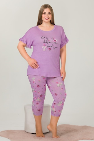Lila Renk Çiçek Desenli Lady 10643 Büyük Beden Kapri Pijama Lila Lila Renk Çiçek Desenli Lady 10643 Büyük Beden Kapri Pijama Lila