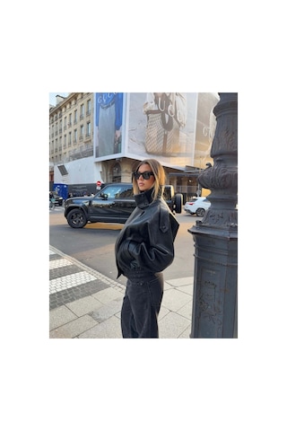 Cıqulata Yeni Sezon Kadın Oversize Dik Yaka Apoletli Siyah Deri Ceket Siyah&black Siyah&Black