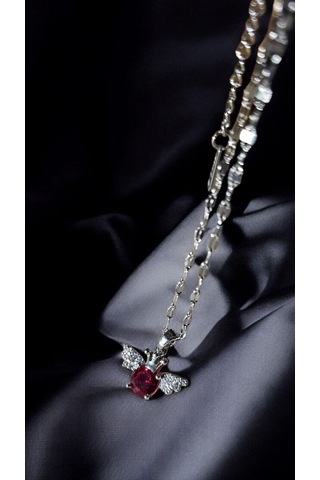 Gümüş Renk Kırmızı Taşlı Parıltılı Kanat Kolye Işıltılı Zarif K Gold