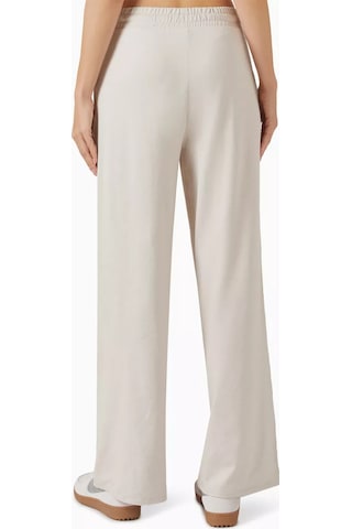 Vuori Dreamknit Halo Essential Geniş Paça Pantolon, Yumuşak & Rahat, Günlük Kullanım Beyaz