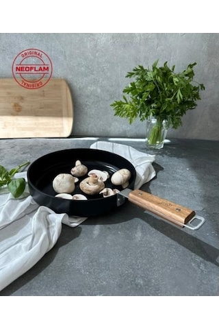 0128 D-neobn124 Bıen Alumınyum Dokum Tava Sıyah 24cm