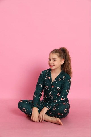 Beka Kids Yılbaşı Desenli Uzun Kollu Önden Düğmeli Gömlek Yaka Kız Çocuk Pijama Takımı Yeşil