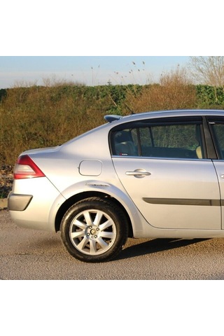 Renault Megane 2 2003 - 2008 Uyumlu Yedek Parça Arka Cam Üstü Sp