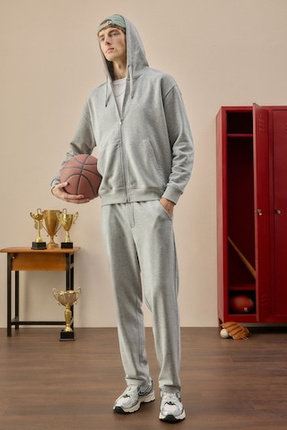 Defacto Relax Fıt Kapüşonlu İçi Yumuşak Tüylü Kalın Kumaş Fermuarlı Sweatshirt D7599ax26augr210 Gri-gr210