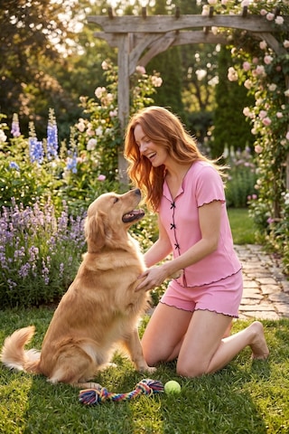 Çağrı Bies Kadın Düğmesiz Fitilli Kumaş Fiyonklu %100 Pamuk Fırfır Kısa Kol Mini Şortlu Pijama Takımı Pembe