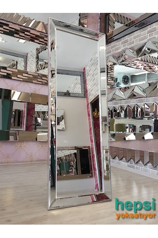Ayna Çerçeveli Model Gümüş Renk Ayaklı Boy Aynası Gümüş