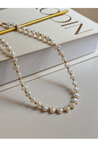 Altın Top Detaylı Beyaz İnci Kolye Choker Model Altın