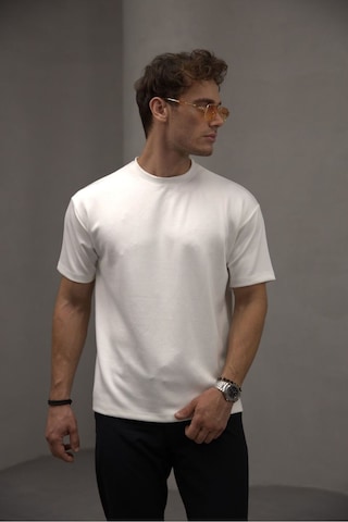Bürke Beyaz Renk Standart Kalıp Basic Bisiklet Yaka T-shirt