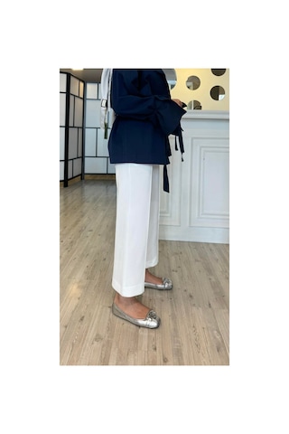 Unika Boutique Önden Dikişli Scuba Pantolon Siyah Beyaz