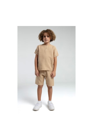 Roly Poly Premium Erkek Çocuk Keten Pamuklu Rahat Kalıp Kısa Kol Bermuda Şortlu Pijama Takım Bej