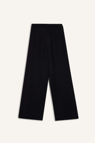 Defacto Culotte Geniş Paça Krinkıl Viskon Kapri C9565ax26smbk81 Siyah-bk81