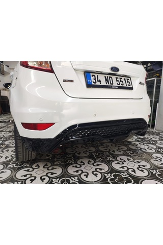 Ford Fiesta St Difüzör Arka Ek Parlak  Siyah