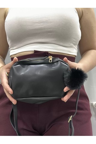 Biçomi Ponpon Siyah Cilt Çanta Siyah