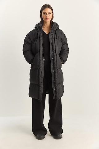 Shade Kadın Cep Detaylı Astarlı Kapüşonlu Uzun Puffer Mont 1129 60283868 - Siyah