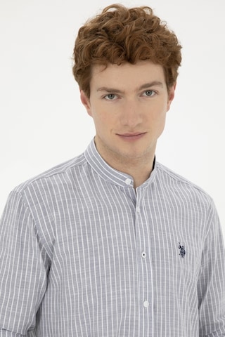 U.S. Polo Assn. Erkek Hakim Yaka Çizgili Gri Gömlek 50288924-VR024