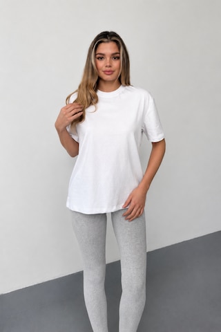 Stilera Kadın Oversize Basic Kısa Kollu Bisiklet Yaka Düz Tişört Beyaz