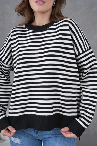 Park Karon Kadın Bisiklet Yaka Nakış Detay Yırtmaçlı Oversize Çizgili Triko Kazak Siyah