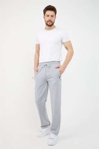 Gri Erkek Düz Paça Cep Fermuar Detaylı Rahat Kesim Eşofman Altı