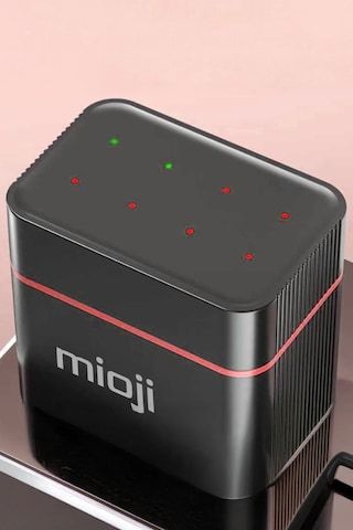 Mioji BT12 AA ve AAA 1.5V Pil Şarj Cihazı Siyah