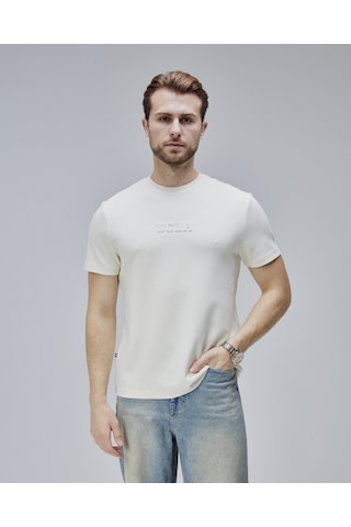 Canary Kemik Rengi Bisiklet Yaka Gofre Baskılı Modal Kumaş Standard Fit Erkek Tshirt Kemik Rengi