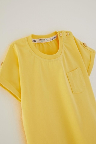 Breeze Erkek Bebek Tişört Cepli Kolları Düğme Akasesuarlı 9 Ay-3 Yaş, Sarı-sarı Sarı