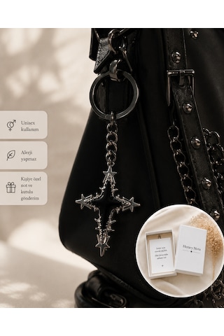 Gotik Haç Detaylı Siyah Yıldız Anahtarlık Unisex Alternatif Stil Aksesuar