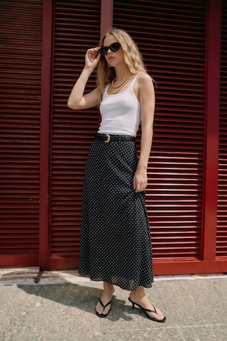 Sateen Puantiyeli Uzun Etek - Siyah-137572