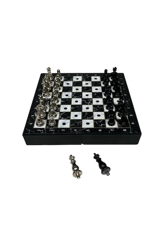 Gifthome Black Klasik Mermer Desenli Mini Seyahat Boy Satranç Takımı 16 X 16 Cm Gifthome Black Klasik Mermer Desenli Mini Seyahat Boy Satranç Takımı 16 X 16 Cm