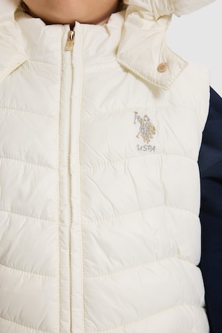 U.S. Polo Assn. Kız Çocuk Krem Kapüşonlu Fermuarlı Yelek 50326297-vr256 İnci