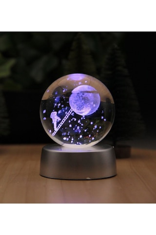 Ledli Usb'li Plastik Standlı Merdivenle Aya Çıkan Astronot Temalı Küre Renkli Rgb 3d Oda Gece Lamba Çok Renkli