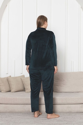 Büyük Beden Boydan Düğmeli Kadife Pijama Takımı Koyu Yeşil