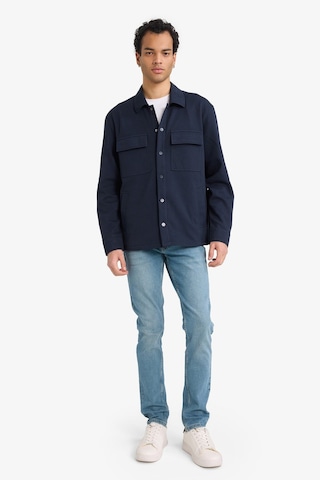 Defacto Regular Fit Klasik Yaka Cepli Çıtçıtlı Esnek Kumaş Gömlek Ceket F8525ax26spnv64 Lacivert-nv64