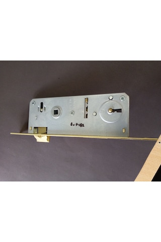 Kale 151 Oda Kapısı Kilit- İnce Tip -genelde Eski Kapılar İçin