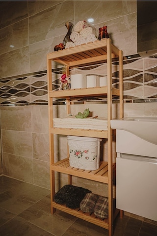Ahşap Banyo Rafı 5 Raflı Havluluk Sabunluk Dekoratif Raf Dolap Banyo Düzenleyici Çok Amaçlı Raf Turkuaz