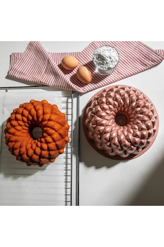 Nehir Nove Rose Gold Döküm Kek Kalıbı 24 Cm