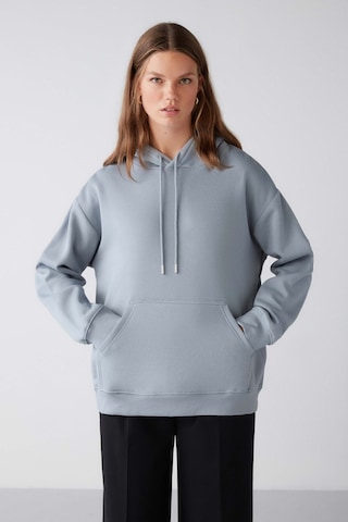 Grımelange Adel Kadın Organik Pamuklu Içi Polarlı Yumuşacık Relaxed Kanguru Cepli Kapüşonlu Mavi Sweatshirt