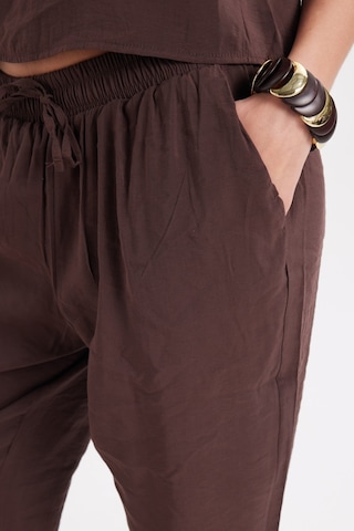 Tudors Kadın Standart Fit Normal Kesim Likralı Bisiklet Yaka Bluz Geniş Paça Kahverengi Pantolon Takım-50956