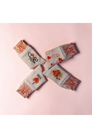 Heren Socks Kalp Love Temalı 4'lü Kolej Boy Kadın Soket Beyaz