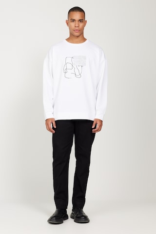 AC&Co / Altınyıldız Classics ERKEK BEYAZ Oversize Fit Geniş Kesim Bisiklet Yaka Baskılı Rahat Sweatshirt Beyaz