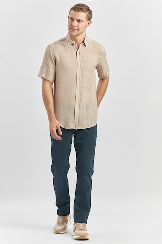 İmza Bej Kısa Kollu Düğmeli Yaka Biyeli Keten Casual Slim Fit Dar Kesim Gömlek 1004240242 Bej