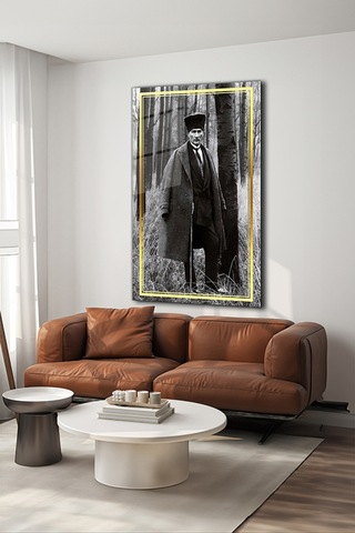 Atatürk Paltolu Siyah Beyaz 2 Dikey Cam Tablo