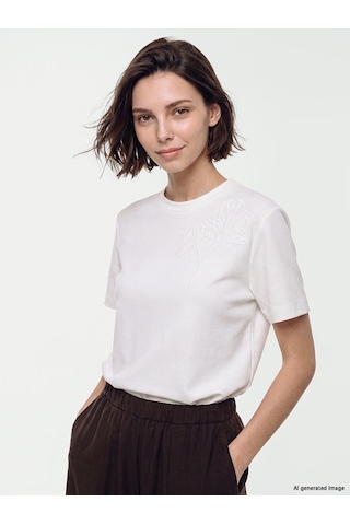 Lcw Modest Beyaz Soft Touch Nakışlı Bluz