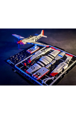 Riti Design - Mustang - P-51d Mustang Savaş Uçağı 3d Model Kit Kartı Maketi