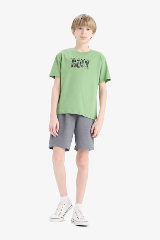 DeFacto Erkek Çocuk Esnek Belli Şort E6892A825SMGR371